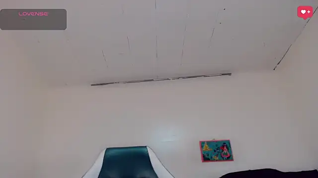 Snapshot of Oriana_braom chatting on June 29, 7:36 pm Oriana braom online show from June 29, 7:36 pm