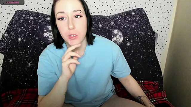 adell berry online show from February 2, 4:48 am