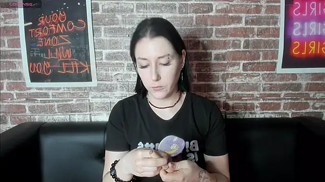 adell berry online show from March 15, 2:03 am