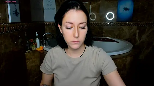 adell berry online show from March 20, 1:57 am