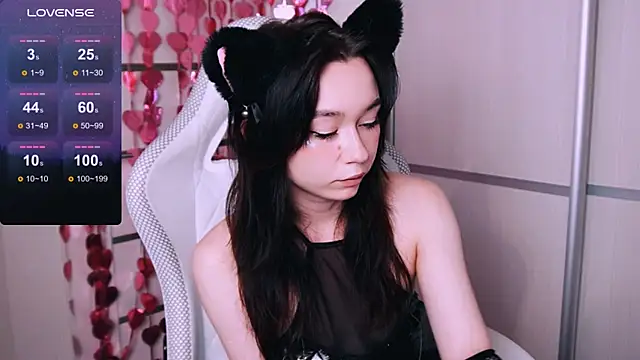 Snapshot of Kimiko__ chatting on August 7, 10:17 am Kimiko online show from August 7, 10:17 am