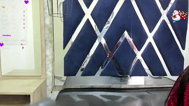  alaia collway  online show from December 24, 12:00 pm