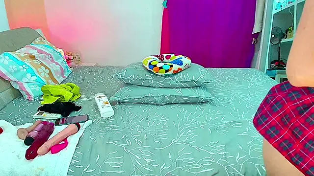 Kendralove31xxx online show from November 22, 2:32 am