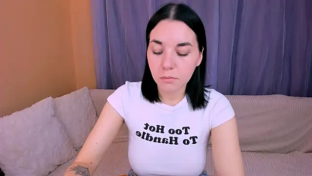 Snapshot of Kate_Ree chatting on May 31, 6:31 am Kate Ree online show from May 31, 6:31 am
