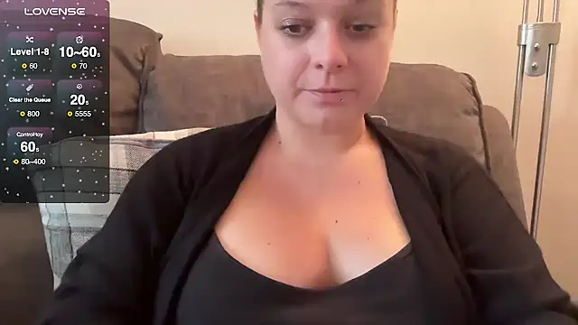 NaughtyWifeUK online show from October 10, 10:03 am