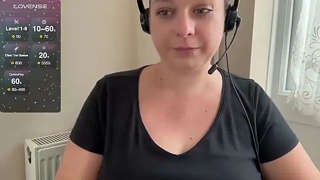 NaughtyWifeUK online show from June 17, 9:12 am