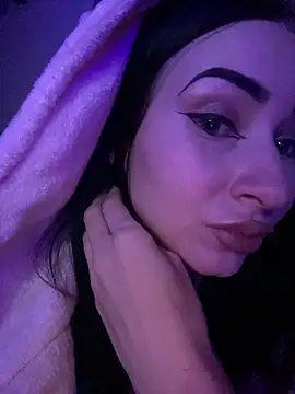 Snapshot of Starry_Siren chatting on December 9, 6:35 pm Starry Siren online show from December 9, 6:35 pm