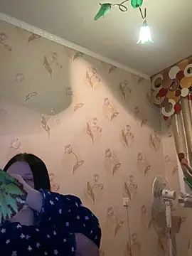 Snapshot of Starry_Siren chatting on December 14, 8:08 pm Starry Siren online show from December 14, 8:08 pm