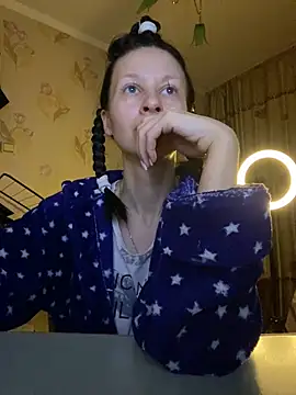 Snapshot of Starry_Siren chatting on February 11, 9:14 pm Starry Siren online show from February 11, 9:14 pm