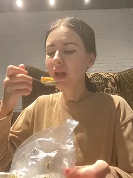 Snapshot of Starry_Siren chatting on October 30, 9:00 am Starry Siren online show from October 30, 9:00 am