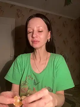 Snapshot of Starry_Siren chatting on November 24, 3:34 pm Starry Siren online show from November 24, 3:34 pm