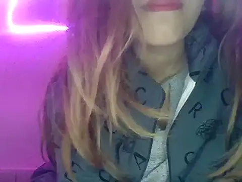 Snapshot of your_Shanvi chatting on December 15, 4:37 pm your Shanvi online show from December 15, 4:37 pm