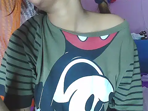 Snapshot of your_Shanvi chatting on June 1, 5:58 pm your Shanvi online show from June 1, 5:58 pm