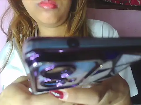 Snapshot of your_Shanvi chatting on June 8, 5:35 pm your Shanvi online show from June 8, 5:35 pm
