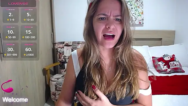 Snapshot of ParisW chatting on December 6, 11:14 pm ParisW online show from December 6, 11:14 pm