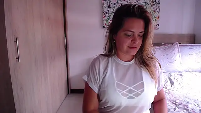 Snapshot of ParisW chatting on January 28, 8:26 pm ParisW online show from January 28, 8:26 pm