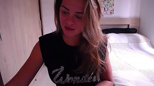 Snapshot of ParisW chatting on February 20, 5:51 pm ParisW online show from February 20, 5:51 pm