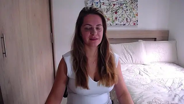 Snapshot of ParisW chatting on March 18, 4:37 pm ParisW online show from March 18, 4:37 pm