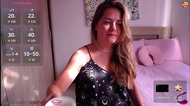 Snapshot of ParisW chatting on September 11, 12:38 pm ParisW online show from September 11, 12:38 pm