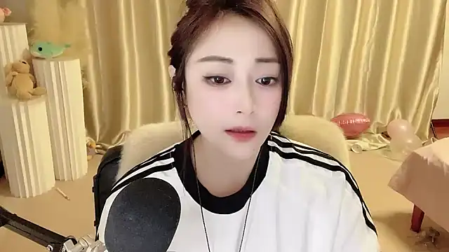 Daisy-77 online show from February 5, 8:46 pm