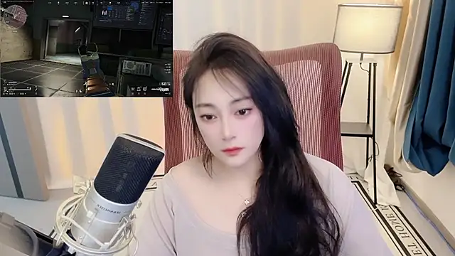 Snapshot of Daisy-77 chatting on June 12, 1:43 pm Daisy-77 online show from June 12, 1:43 pm