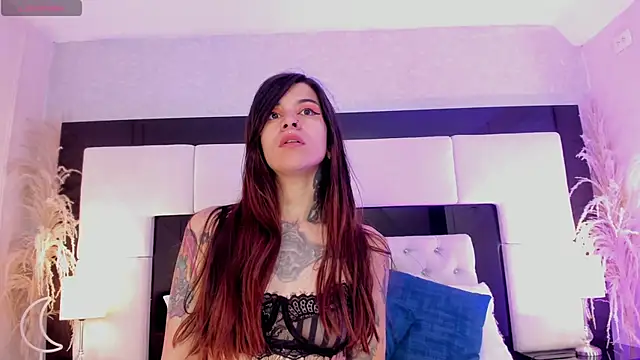 Maddissonlove online show from February 18, 12:17 pm