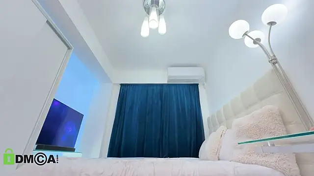 Snapshot of ScarlettAndTom chatting on March 9, 2:50 am ScarlettAndTom online show from March 9, 2:50 am