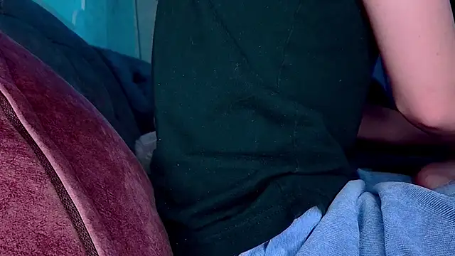 AgnesMillerS online show from December 4, 6:00 am