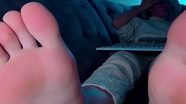 AgnesMillerS online show from December 12, 10:34 am