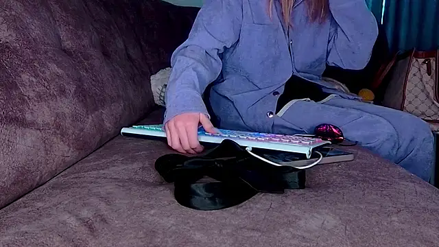 AgnesMillerS online show from December 18, 3:04 am