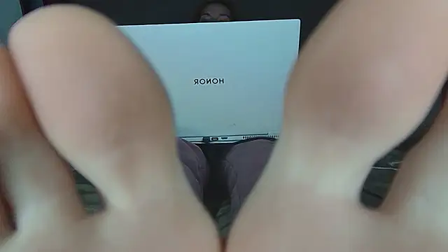 Snapshot of AgnesMillerS chatting on February 26, 10:36 am AgnesMillerS online show from February 26, 10:36 am