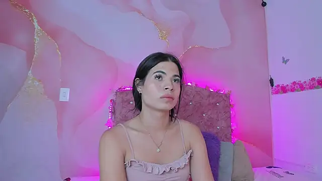 Snapshot of Daisy__rose chatting on January 20, 3:04 am Daisy rose online show from January 20, 3:04 am