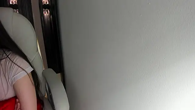 emily layton online show from March 22, 9:56 am