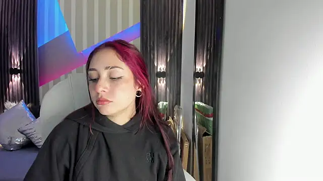 emily layton online show from November 16, 4:34 pm