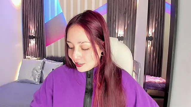 emily layton online show from November 24, 2:39 pm