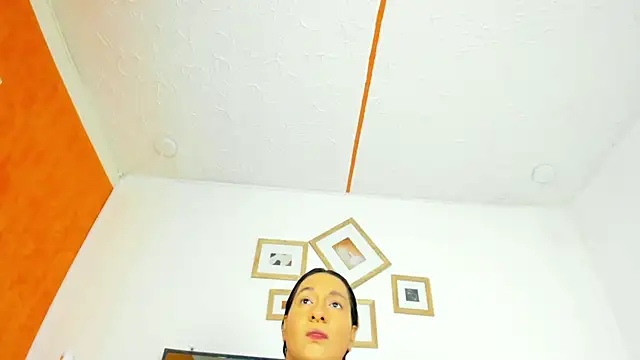 Snapshot of Alison_Chan_ chatting on July 3, 9:21 pm Alison Chan online show from July 3, 9:21 pm