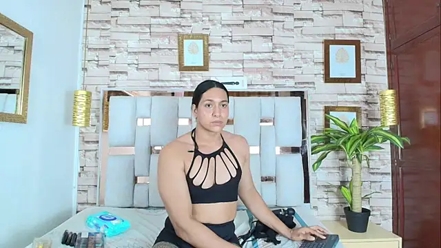 Snapshot of Alison_Chan_ chatting on July 28, 9:14 pm Alison Chan online show from July 28, 9:14 pm