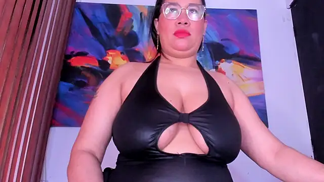 alondrabigtits online show from June 5, 11:49 am