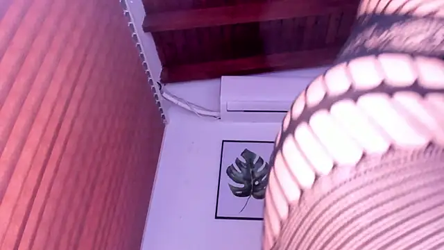 alondrabigtits online show from July 21, 12:07 pm
