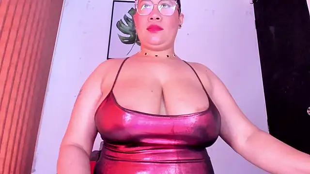 alondrabigtits online show from July 28, 3:21 pm