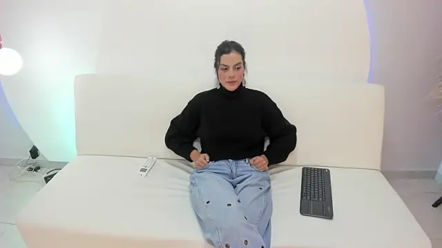 Ada Monroe10 online show from November 25, 1:44 pm