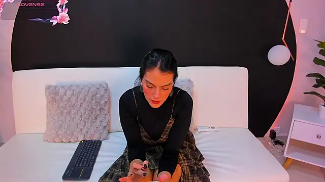 Ada Monroe10 online show from February 5, 1:27 pm