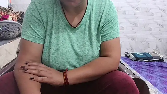 Snapshot of bhabhi_jaan11 chatting on May 15, 12:17 am bhabhi jaan11 online show from May 15, 12:17 am