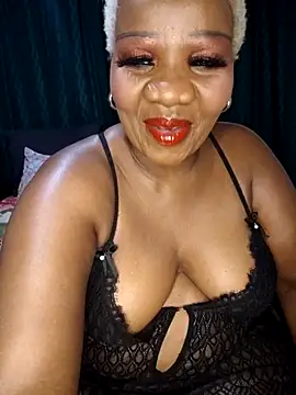 Snapshot of dirasweetlipsxx chatting on July 23, 7:45 pm dirasweetlipsxx online show from July 23, 7:45 pm