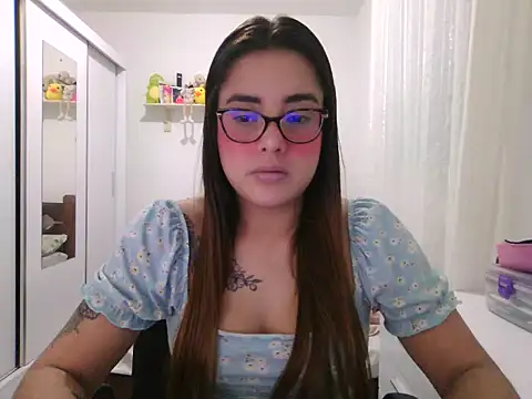 maliamiller online show from August 5, 10:12 pm