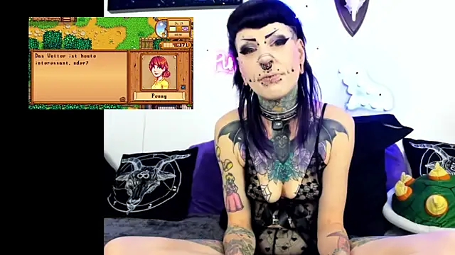 Snapshot of Purple_Coffin666 chatting on May 15, 11:50 am Purple Coffin666 online show from May 15, 11:50 am