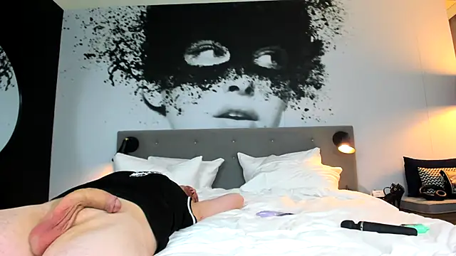 Snapshot of Purple_Coffin666 chatting on May 23, 7:29 pm Purple Coffin666 online show from May 23, 7:29 pm