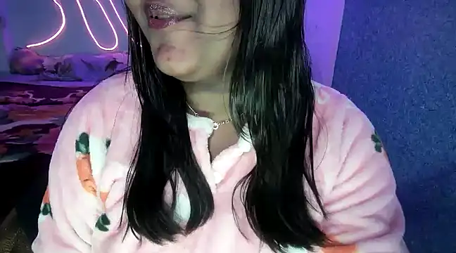 expression queen online show from December 15, 10:04 pm