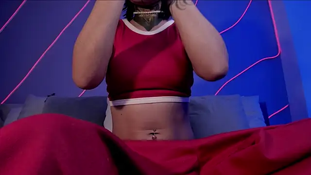 Snapshot of Evangeline_bell chatting on December 26, 12:05 pm Evangeline bell online show from December 26, 12:05 pm