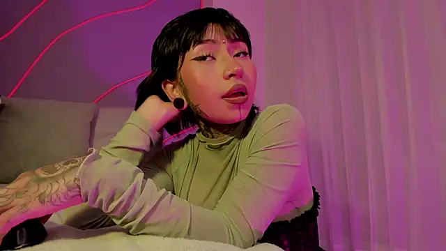 Snapshot of Evangeline_bell chatting on December 27, 3:59 pm Evangeline bell online show from December 27, 3:59 pm